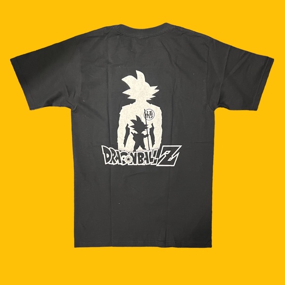 Dragon ball super goku graphic tshirt! - Picture 2 of 5